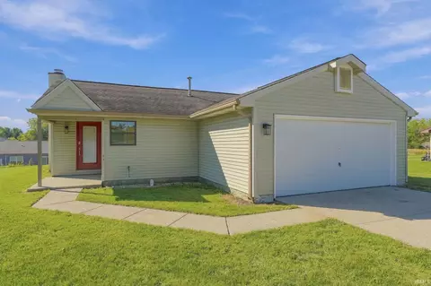 1910 E Dowling St, Kendallville, IN 46755