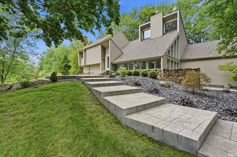 19233 Bishop Rd, Spencerville, IN 46788