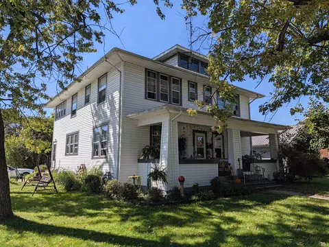 346 S 1st St, Decatur, IN 46733