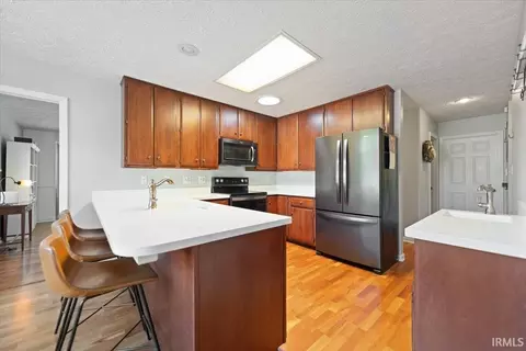 Kitchen - 2260 E Cape Cod Dr, Bloomington, IN 47401 photo 2 of 4