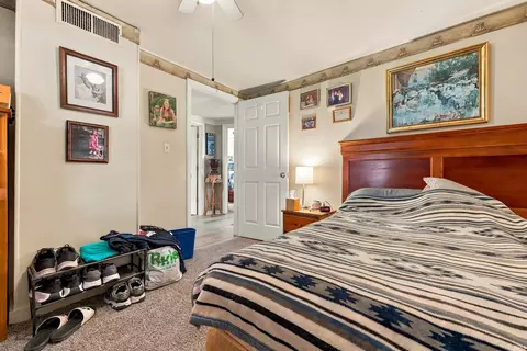 Bedroom - 3909 E Centennial Ave, Muncie, IN 47303 photo 2 of 2