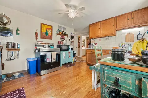 Kitchen - 3909 E Centennial Ave, Muncie, IN 47303 photo 2 of 4