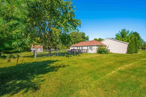 Exterior - 3909 E Centennial Ave, Muncie, IN 47303 photo 12 of 17