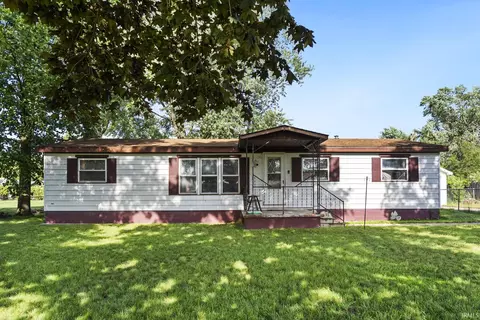 2710 Kreighbaum St, Elkhart, IN 46517
