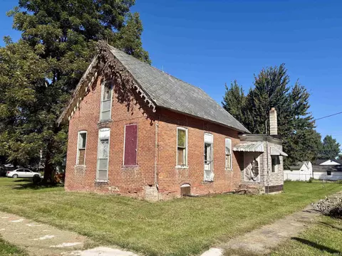 108 S Columbia St, Silver Lake, IN 46982