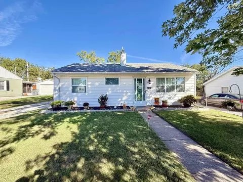 4917 Sherbrooke Rd, Evansville, IN 47710