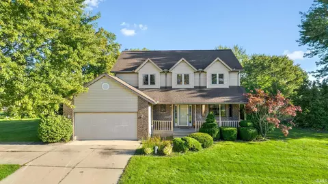13741 Creston Hills Dr, Mishawaka, IN 46544