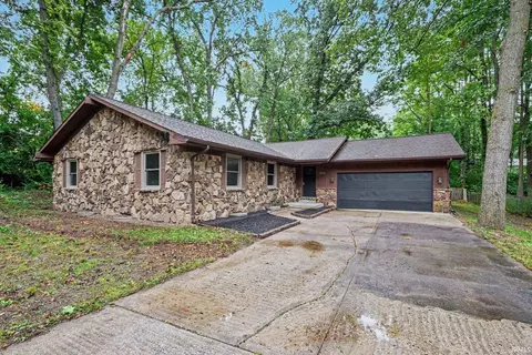 18304 Cypress Dr, South Bend, IN 46637