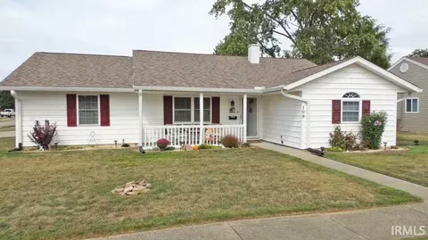 109 S 22nd St, Vincennes, IN 47591