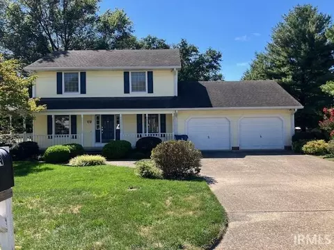 1042 N Quail Ridge Cir, Vincennes, IN 47591