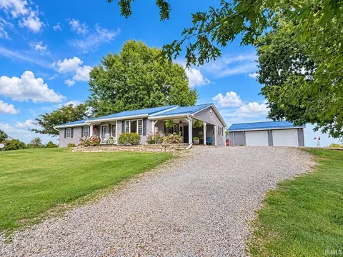 1118 Kings Ridge Rd, Mitchell, IN 47446
