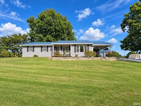 Exterior - 1118 Kings Ridge Rd, Mitchell, IN 47446 photo 1 of 23