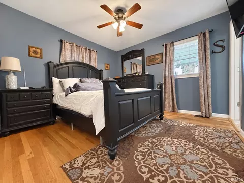 Bedroom - 1118 Kings Ridge Rd, Mitchell, IN 47446 photo 1 of 3