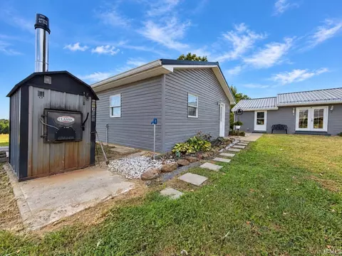 Exterior - 1118 Kings Ridge Rd, Mitchell, IN 47446 photo 9 of 23