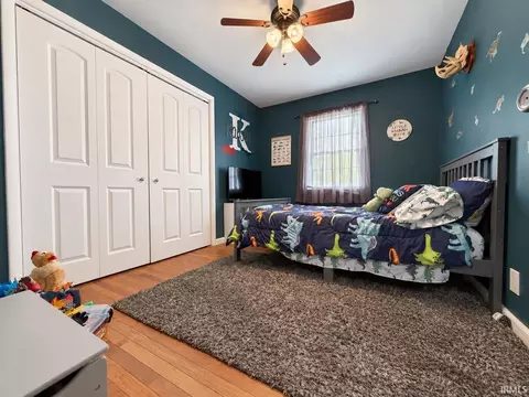 Bedroom - 1118 Kings Ridge Rd, Mitchell, IN 47446 photo 2 of 3