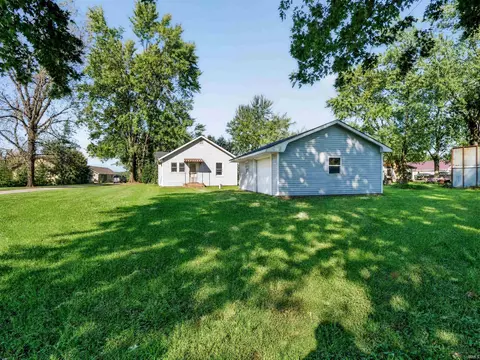 Exterior - 4580 W E Dr, Albion, IN 46701 photo 4 of 5