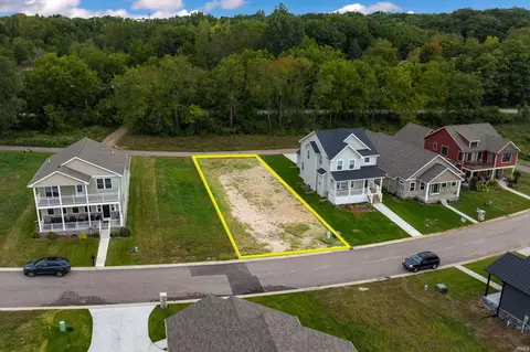 3379 Blarney Dr, South Bend, IN 46628