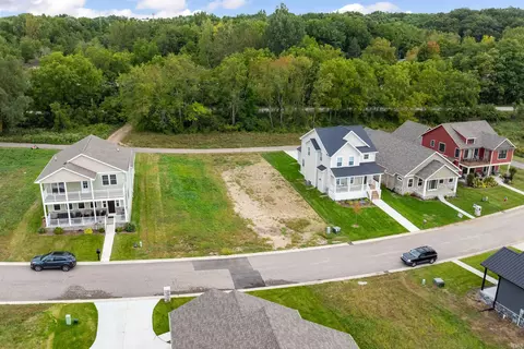 3379 Blarney Dr, South Bend, IN 46628