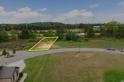 3289 Blarney Dr, South Bend, IN 46628