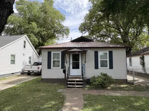 2559 Longworth Ct, Evansville, IN 47711