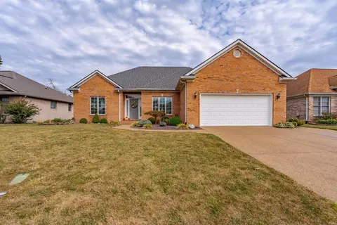 200 Westbriar Rd, Newburgh, IN 47630