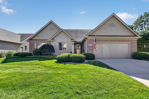 1815 Larkspur Ct, Mishawaka, IN 46545