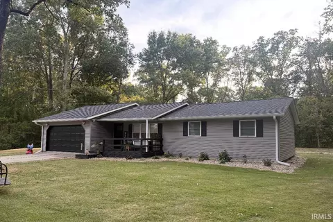14572 S Shakamak Estates Dr, Jasonville, IN 47438