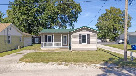 823 W Wood St, Princeton, IN 47670