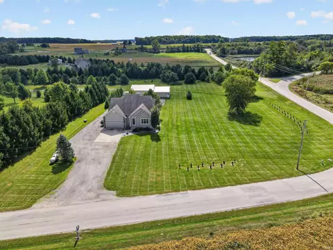 3497 W Keiser Rd, South Whitley, IN 46787