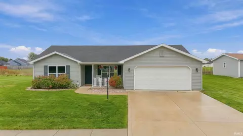 215 Station House Pass, Garrett, IN 46738