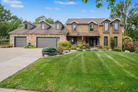 3803 Bent Oak Trl, Elkhart, IN 46517