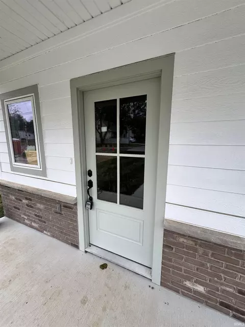 Exterior - 1829 S Maxwell St, Bloomington, IN 47401 photo 5 of 8