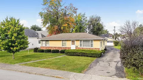 450 Maple St, Tipton, IN 46072