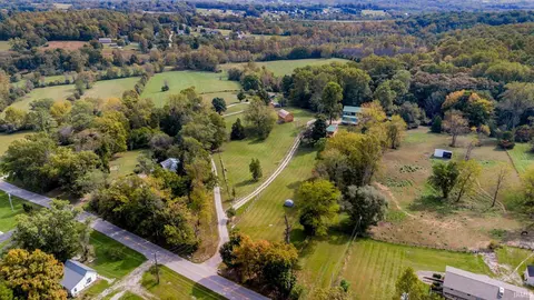 5565 S Rockport Rd, Bloomington, IN 47403