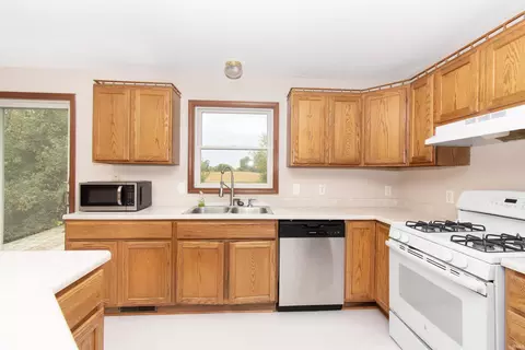Kitchen - 0730 County Road 17, Ashley, IN 46705 photo 3 of 4