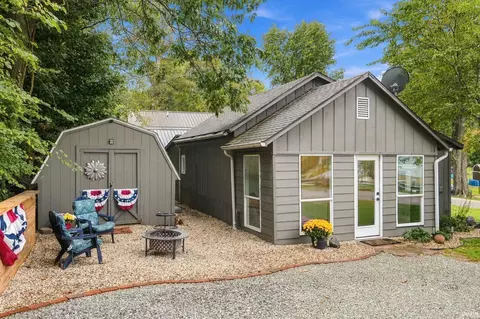 3257 SE Lakeshore Dr, Macy, IN 46951