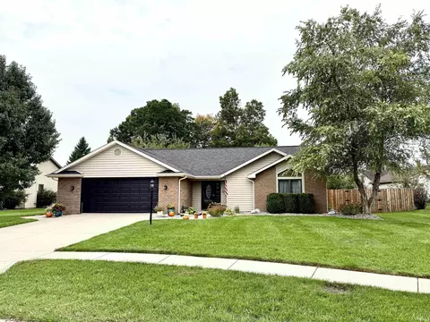 16131 Mill Race Dr, Huntertown, IN 46748