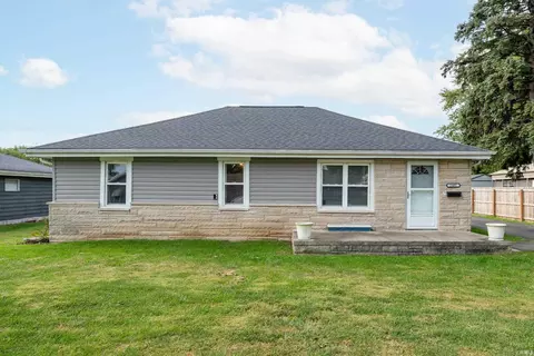2401 W 11th St, Muncie, IN 47302