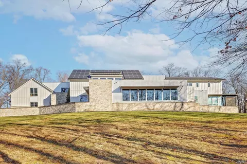 2771 E Pedigo Bay Dr, Bloomington, IN 47401
