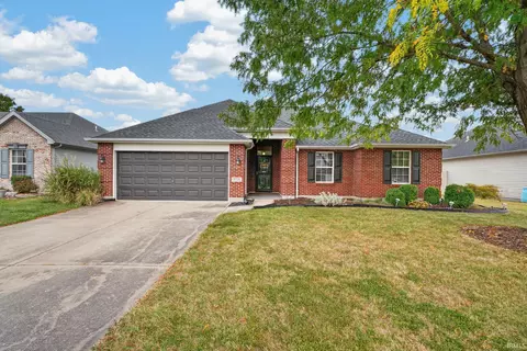 9715 Clippinger Rd, Evansville, IN 47725