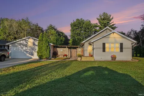 2733 Burr Oak Ave, Elkhart, IN 46517