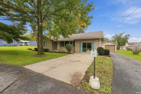 203 S High St, Albion, IN 46701