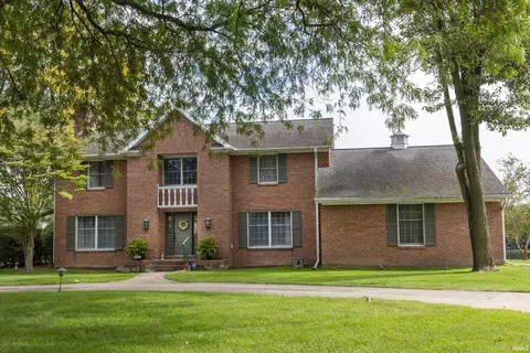 3040 Twin Pines Pt, Elkhart, IN 46514