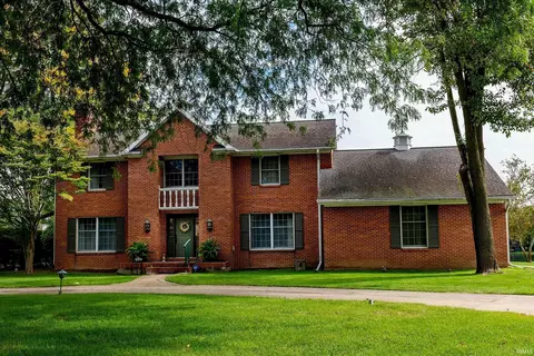 3040 Twin Pines Pt, Elkhart, IN 46514
