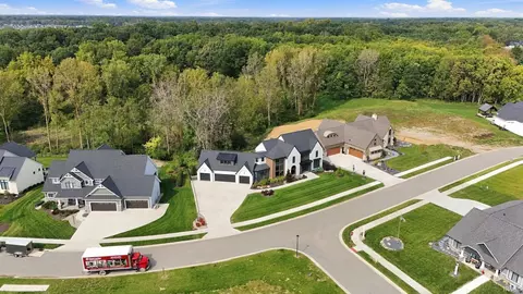 View/Area - 405 E Basalt Dr, Huntertown, IN 46748 photo 2 of 2