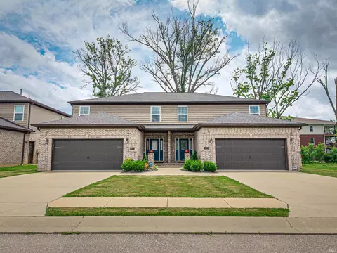 8675 Pebble Creek Dr, Newburgh, IN 47630