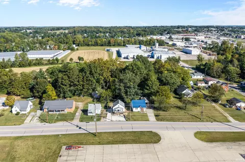 View/Area - 914 W Divison Rd, Jasper, IN 47546 photo 6 of 7