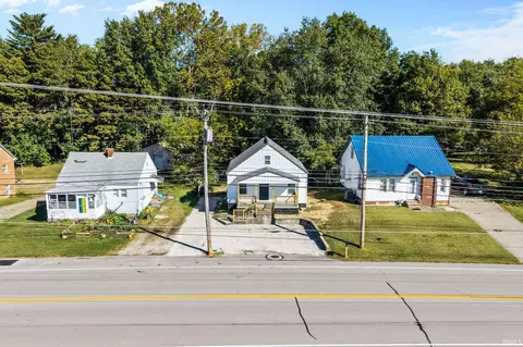 View/Area - 914 W Divison Rd, Jasper, IN 47546 photo 1 of 7