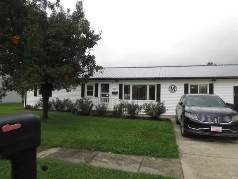 608 S Western Ave, Portland, IN 47371