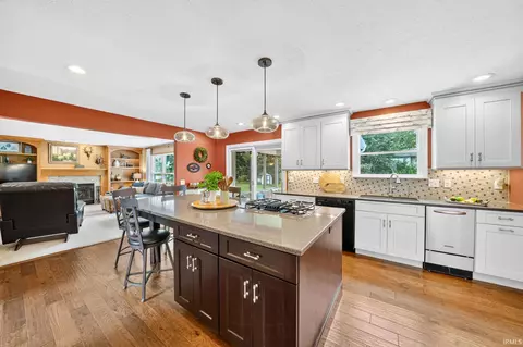 Kitchen - 16288 Windemere Ct, Granger, IN 46530 photo 6 of 6